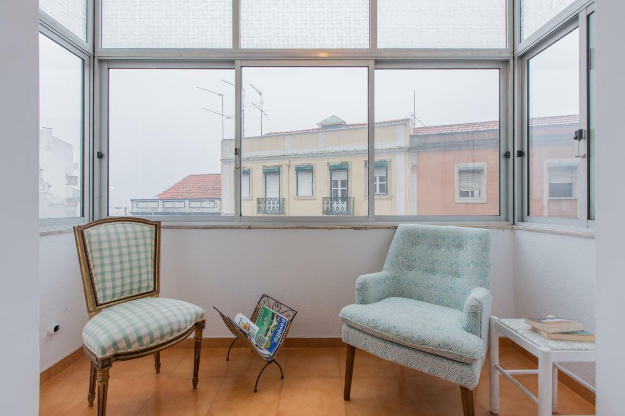 Light Filled Apartment, By Timecooler Apartment *