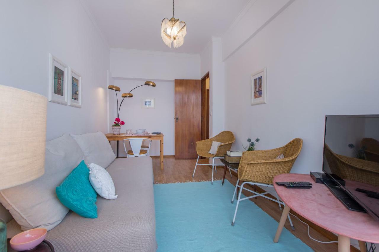 Light Filled Apartment, By Timecooler Apartment