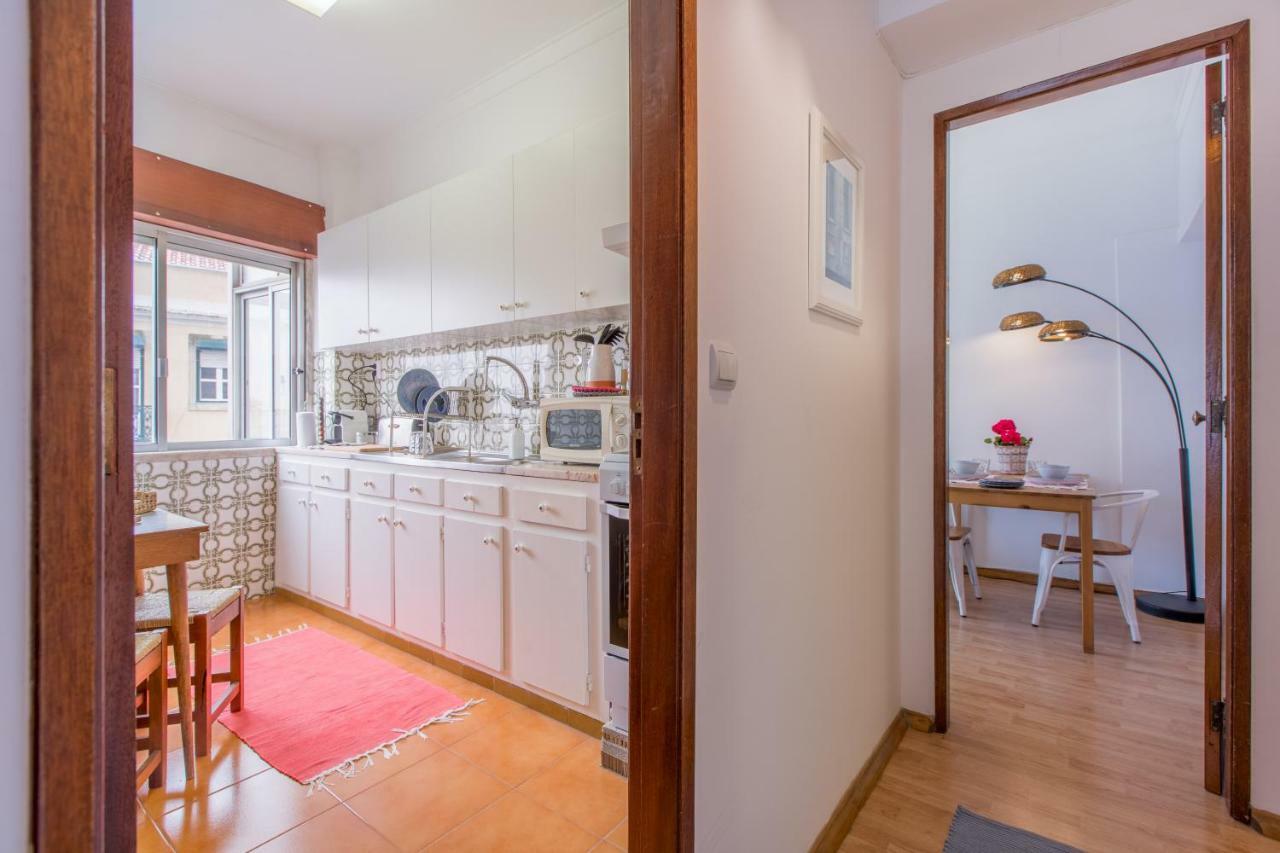 Light Filled Apartment, By Timecooler Apartment