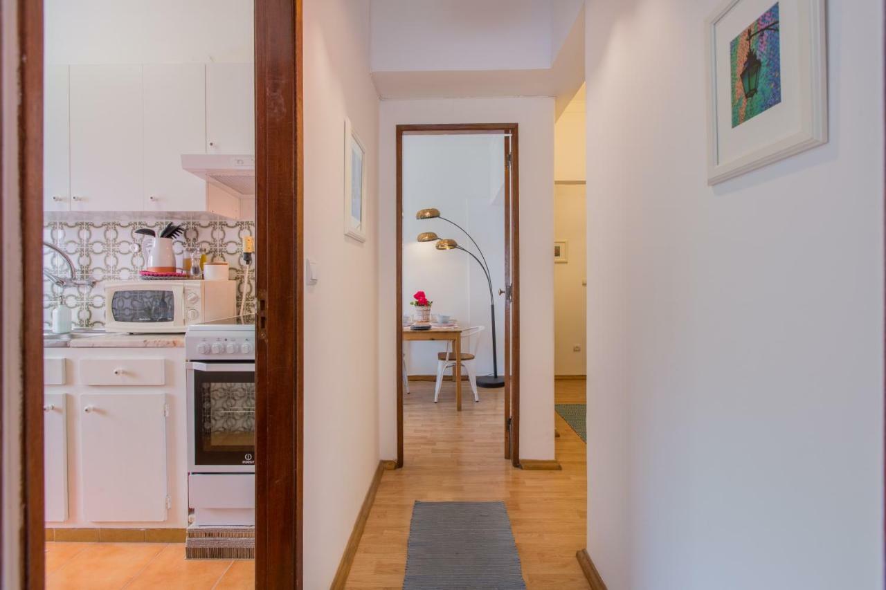 Light Filled Apartment, By Timecooler Apartment *